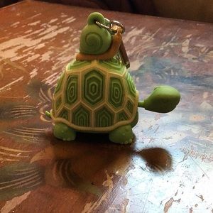 Bath and body Works turtle hand sanitizer holder keychain